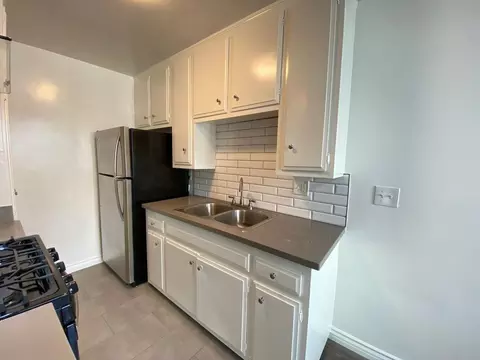 3723 Mentone Ave, Los Angeles, CA 90034