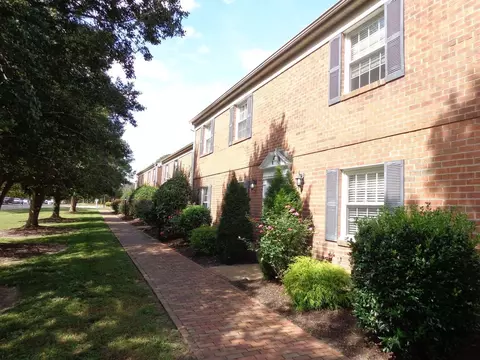 311 Ballard St, Yorktown, VA 23690