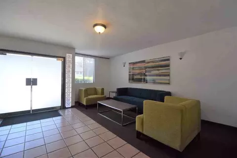 5036 Coldwater Canyon Ave, Los Angeles, CA 91423