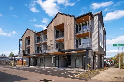 337 SE 4th Ave, Hillsboro, OR 97123