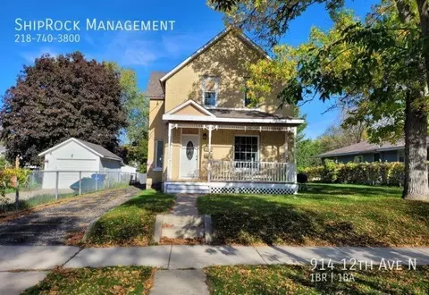 914 12th Ave N, Saint Cloud, MN 56303
