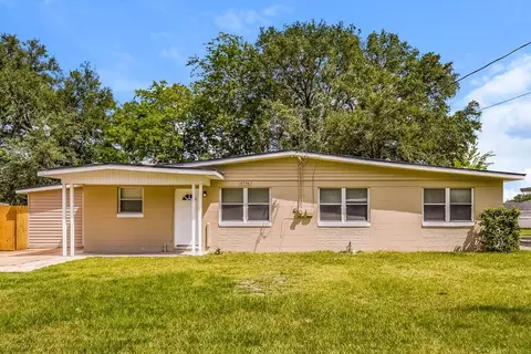 6736 Harlow Blvd, Jacksonville, FL 32210