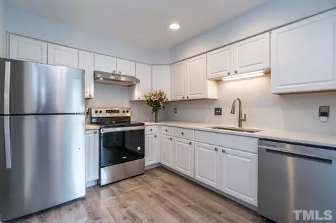 250 S Estes Dr #80, Chapel Hill, NC 27514