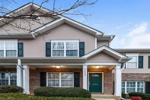 3064 Summerfield Ridge Ln, Matthews, NC 28105