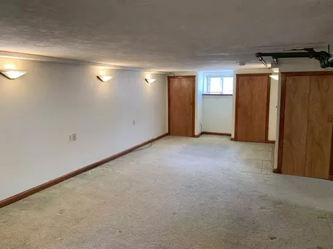 145 Nichols Ave #B, Watertown Town, MA 02472