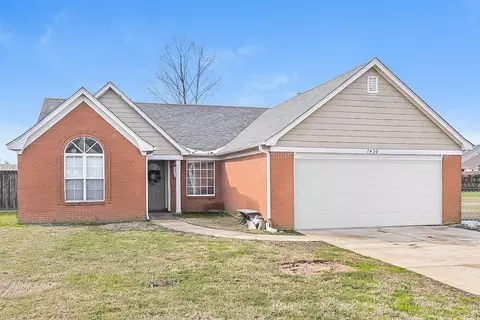7420 Dunbarton Dr, Horn Lake, MS 38637