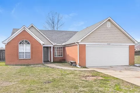 7420 Dunbarton Dr, Horn Lake, MS 38637