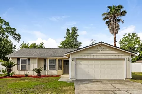 2940 Jessicas Ct, Green Cove Springs, FL 32043