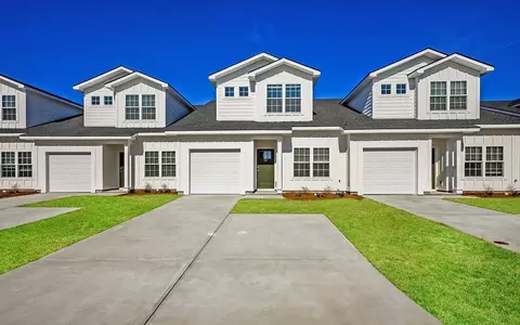 1022 Walker Point Way, Brunswick, GA 31525