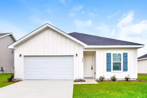 1008 Autumns Wood Cir E, Brunswick, GA 31525