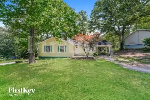 3271 Canterbury Trl, Rex, GA 30273