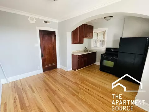 5105 W 21st St #14, Cicero, IL 60804
