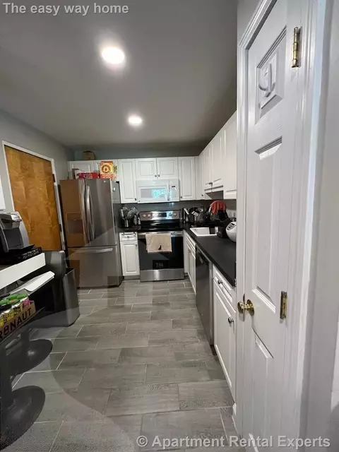 326 Broadway #19, Somerville, MA 02145