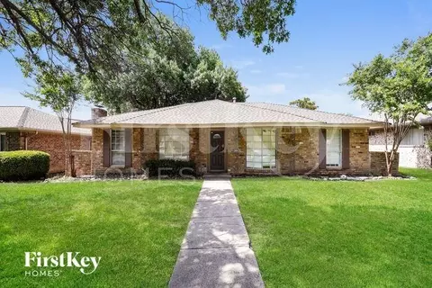 818 Madrid Dr, Duncanville, TX 75116