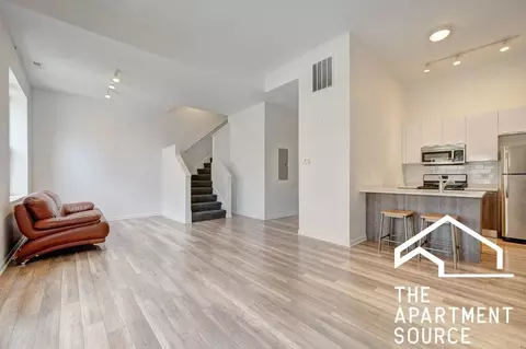 2700 W North Ave #203, Chicago, IL 60647