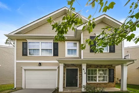 818 Rook Rd, Charlotte, NC 28216