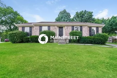 4912 Simpson Dr, Louisville, KY 40218