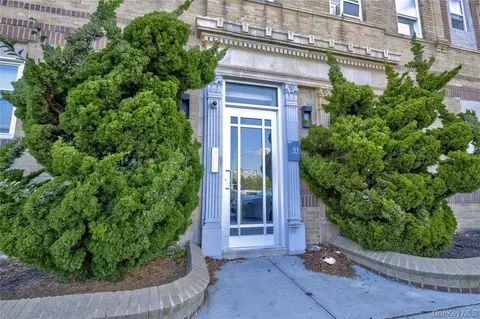 51 Georgia Ave #3, Long Beach, NY 11561