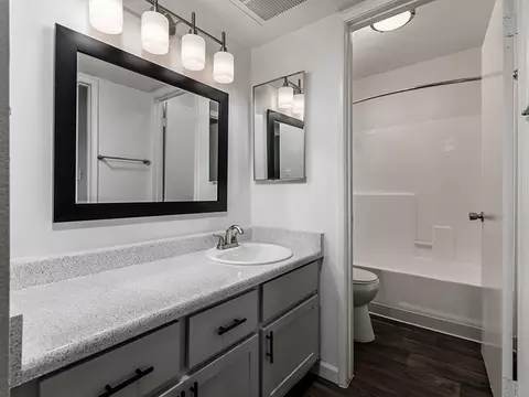 13610 N 51st Ave, Glendale, AZ 85304