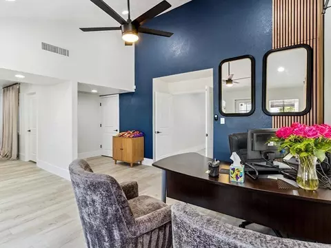 13610 N 51st Ave, Glendale, AZ 85304