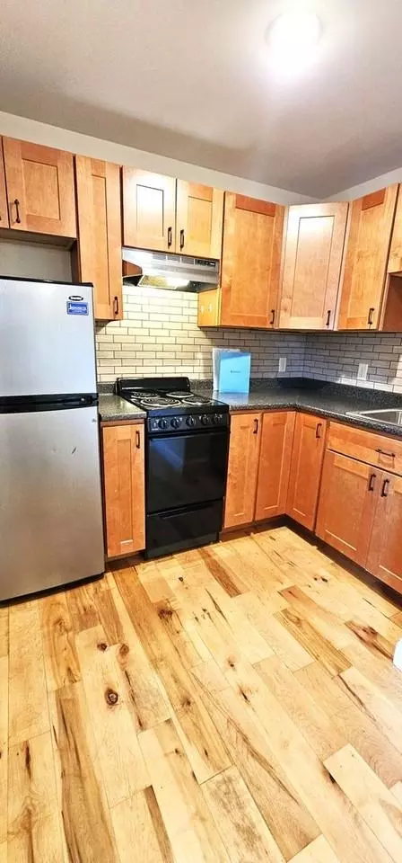 152 North St, Burlington, VT 05401