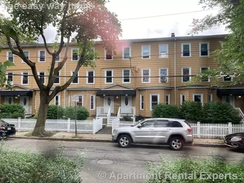 24 Cogswell Ave #1, Cambridge, MA 02140