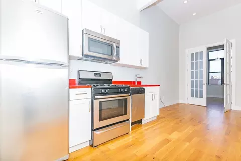 186 Wilson Ave #3R, Brooklyn, NY 11221