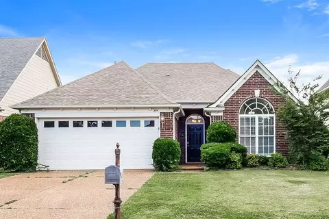 305 Dogwood Spring Dr, Oakland, TN 38060