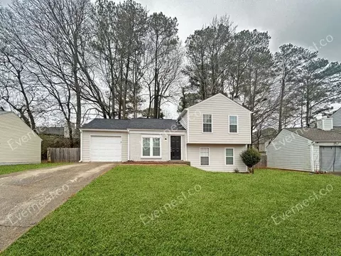 1373 Mill Lake Cir, Stone Mountain, GA 30088