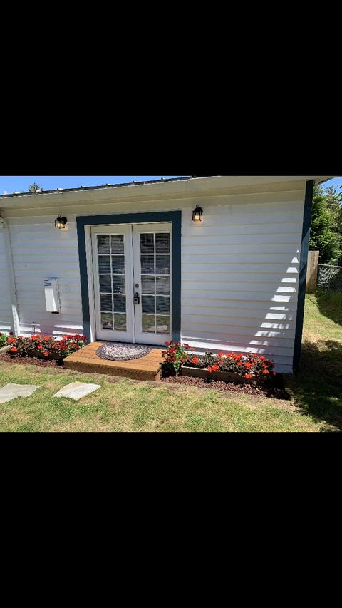 724 SE Oar Ave #B, Lincoln City, OR 97367