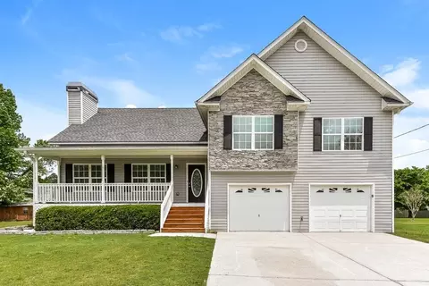 939 Creek Run Pl, Temple, GA 30179