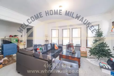 2471 N 45th St #LOWER, Milwaukee, WI 53210