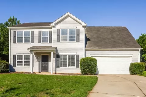 9705 Avensong Crossing Dr, Charlotte, NC 28215