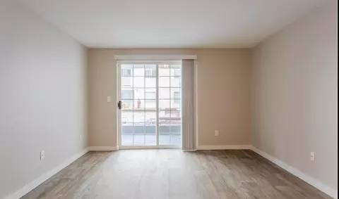 13739 Linden Ave N, Seattle, WA 98133