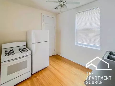 857 W Cornelia Ave #3N, Chicago, IL 60657