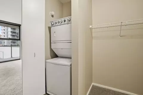 123 N Desplaines St #3-3, Chicago, IL 60661
