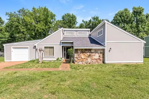 8182 Valley Ridge Trl, Cordova, TN 38016