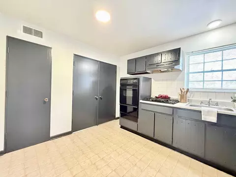 9421 Sappington Rd, Sappington, MO 63126 photo 4