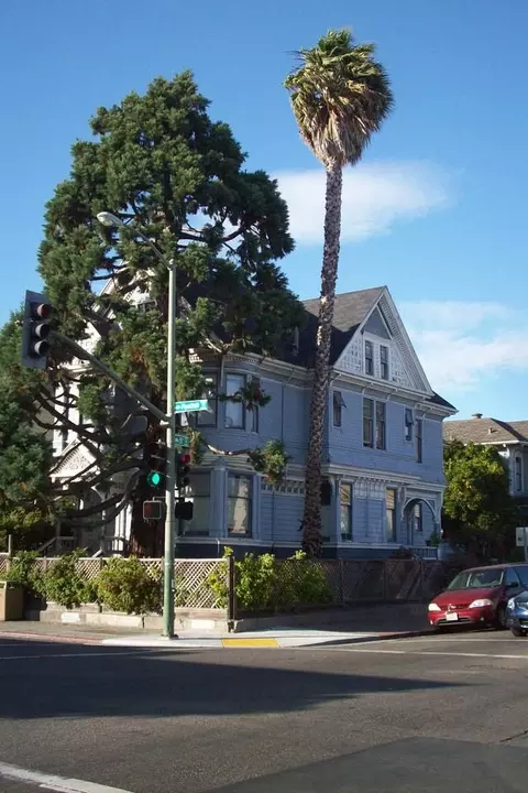 450 Foothill Blvd #B, Oakland, CA 94606