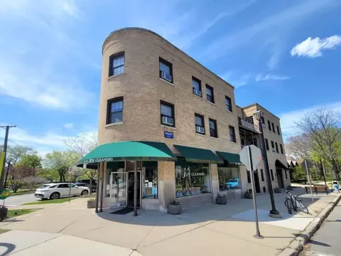 730 Judson Ave #08, Highland Park, IL 60035
