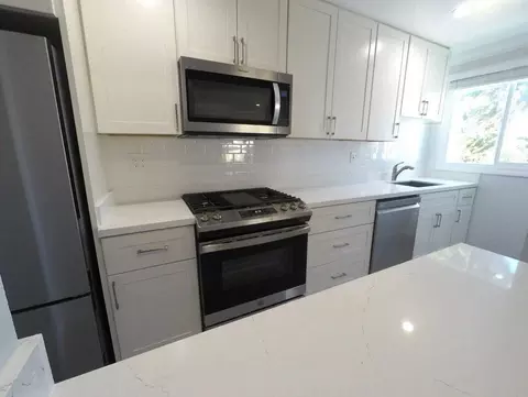 1925 10th St #12, Berkeley, CA 94710 photo 3