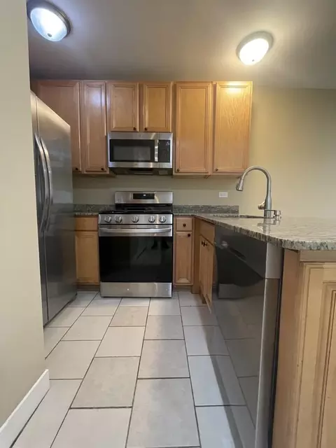 2728 W Lunt Ave #1n, Chicago, IL 60645