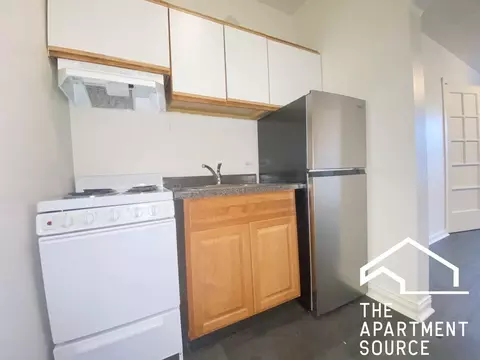 3957 W Irving Park Rd #320, Chicago, IL 60618