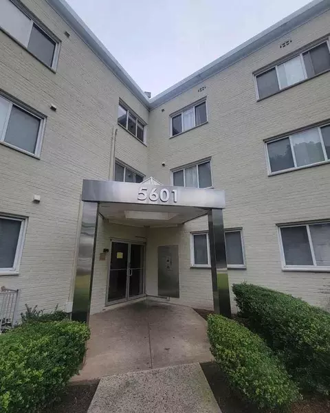 5601 Parker House Ter #418, Chillum, MD 20782