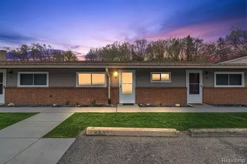 246 Peters #5, Milford, MI 48381