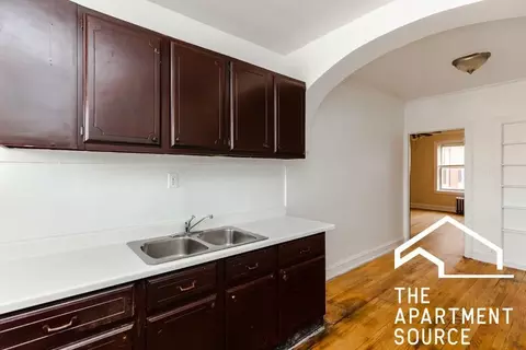 2111 Grove Ave #209, Berwyn, IL 60402
