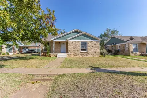 840 Chestnut St, Colorado City, TX 79512
