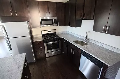 1604 W Berwyn Ave #1606-3, Chicago, IL 60640