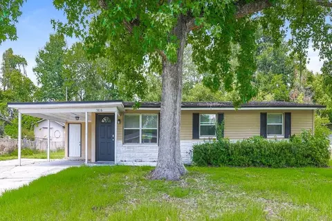 5816 Sonora Dr W, Jacksonville, FL 32244