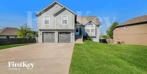 812 Emerson Dr, Belton, MO 64012